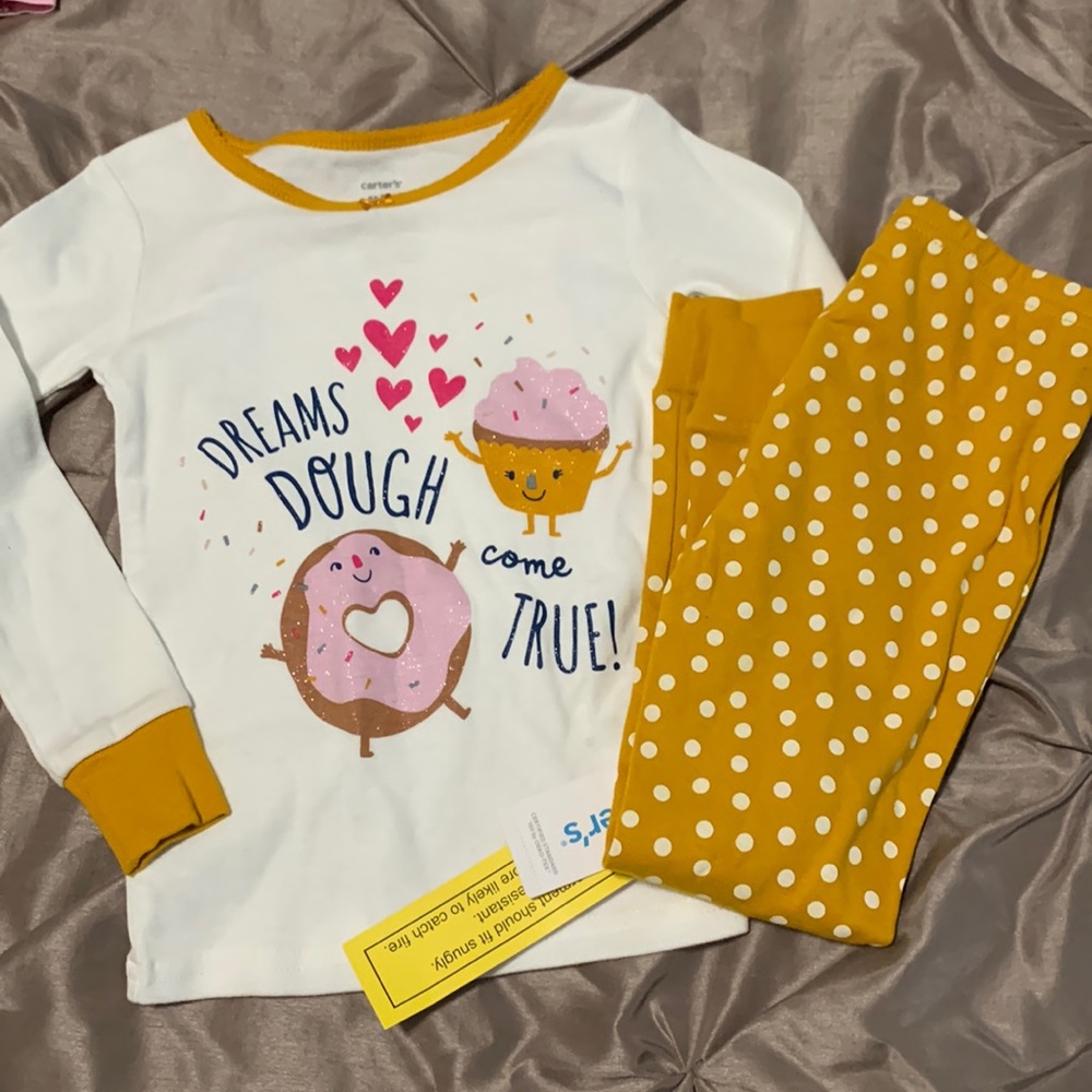 NWT 4t pajama set